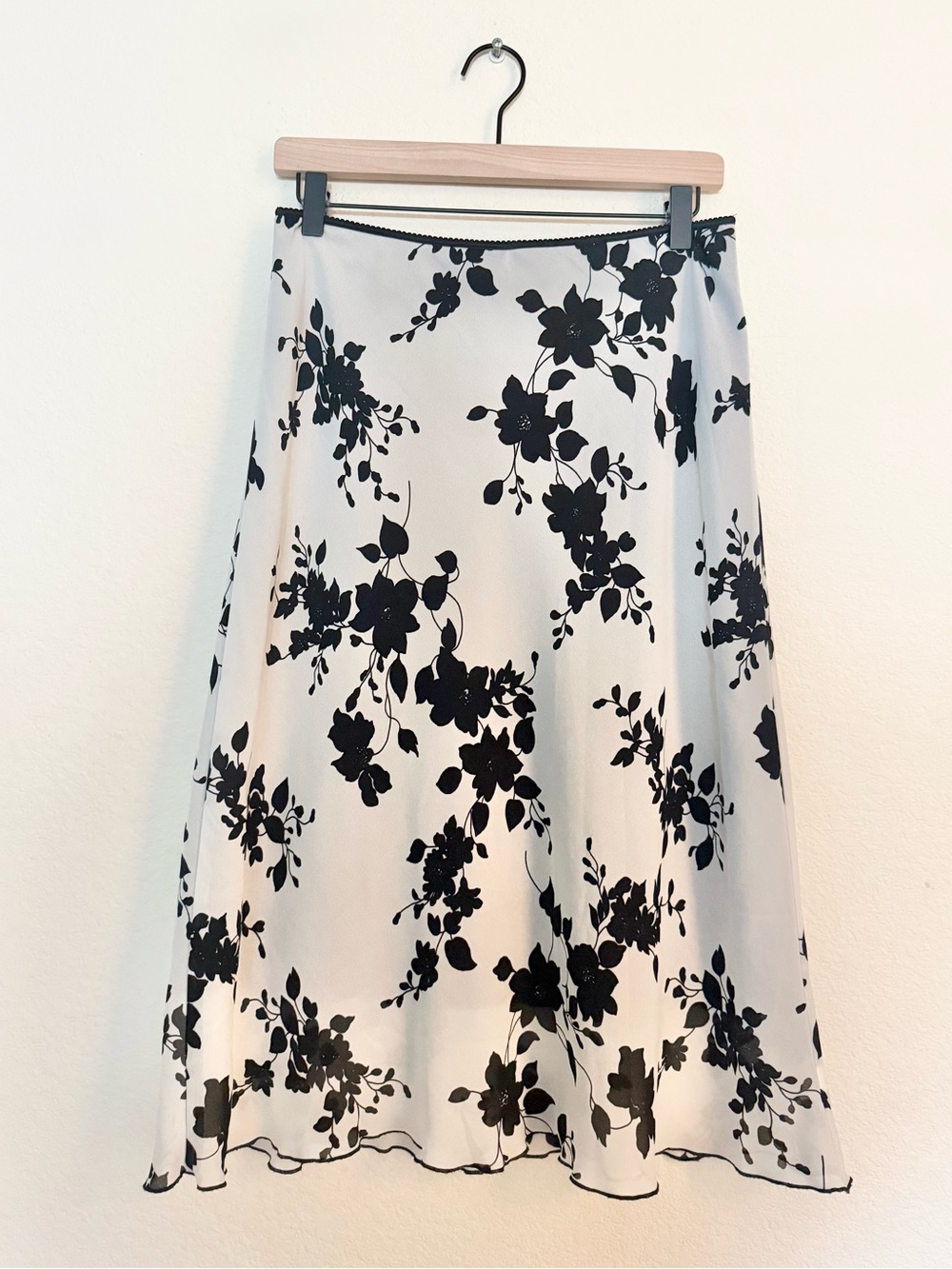 🌷vintage 90’s floral print midi skirt